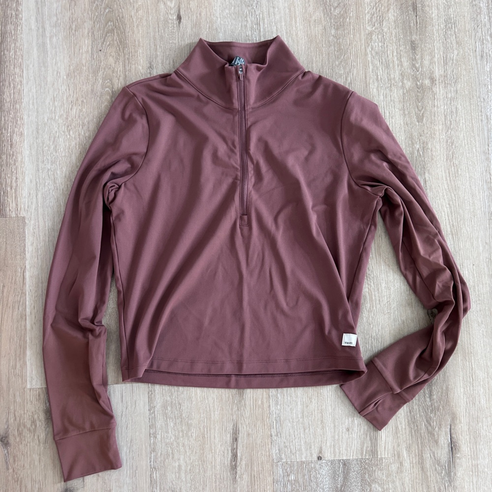 Vuori studio half zip long sleeve top